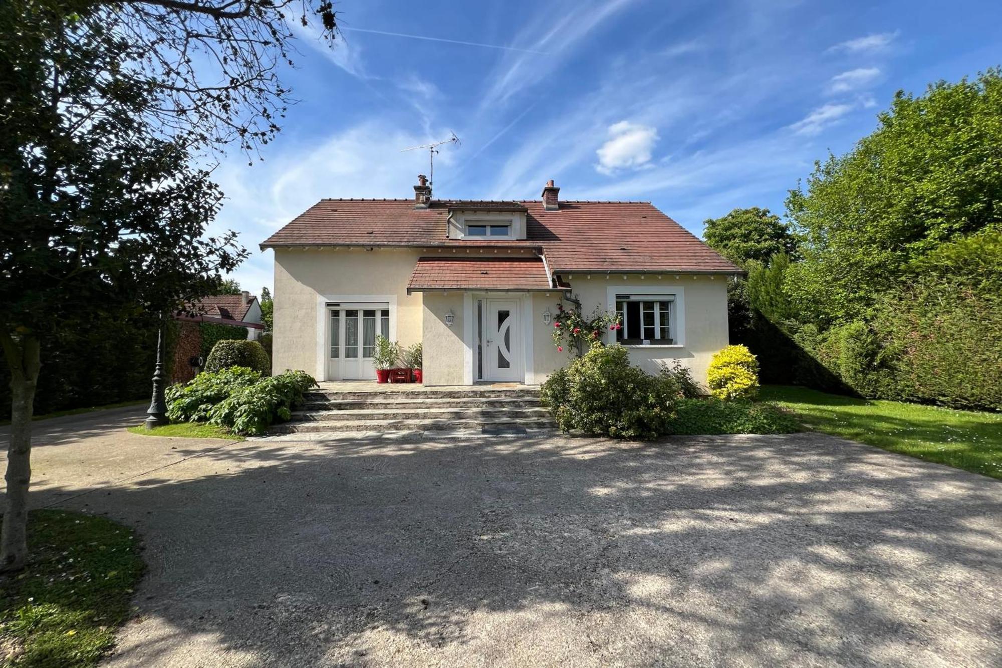 Les Sablons Villa La Houssaye-en-Brie Exterior photo