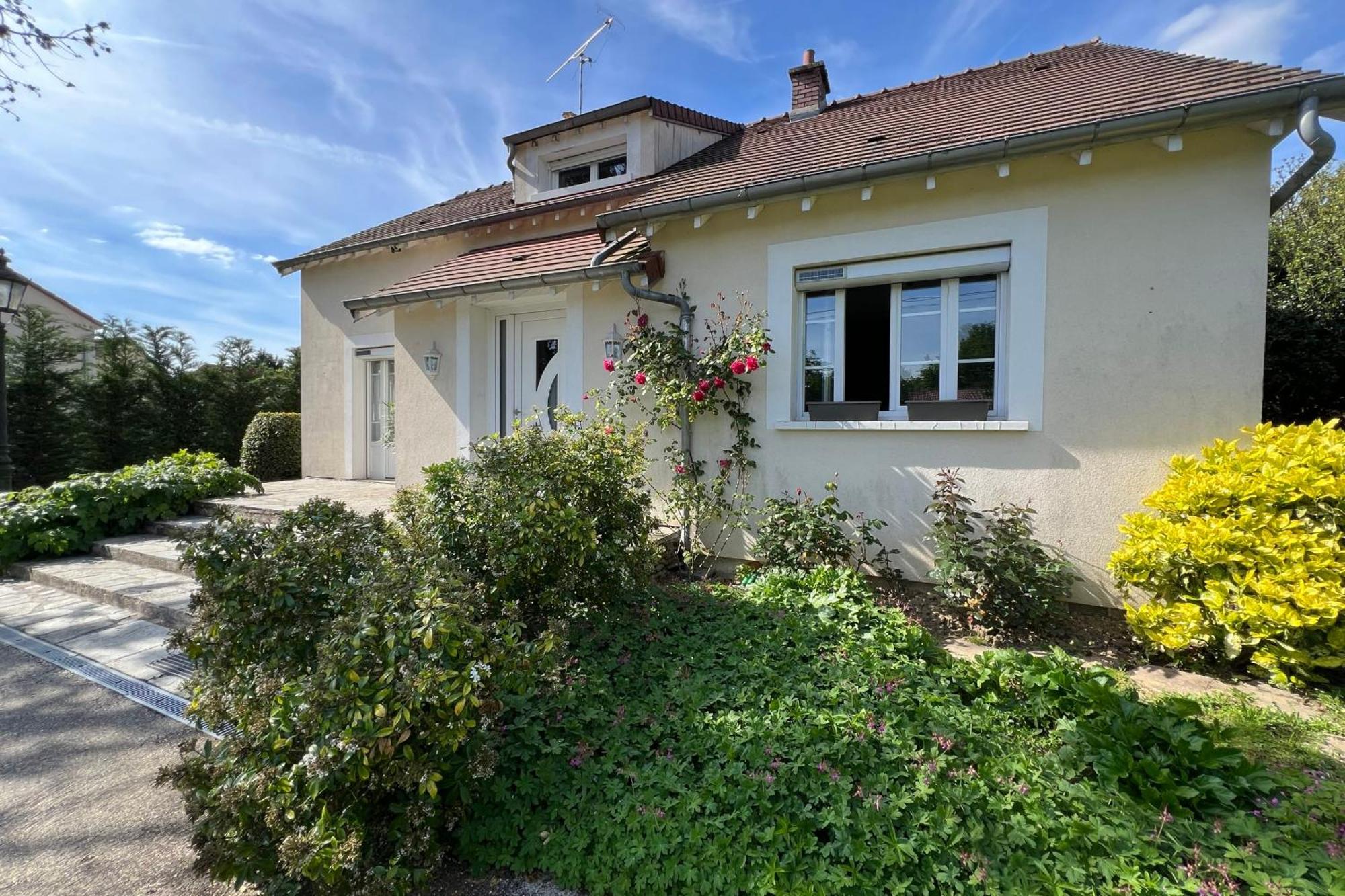 Les Sablons Villa La Houssaye-en-Brie Exterior photo