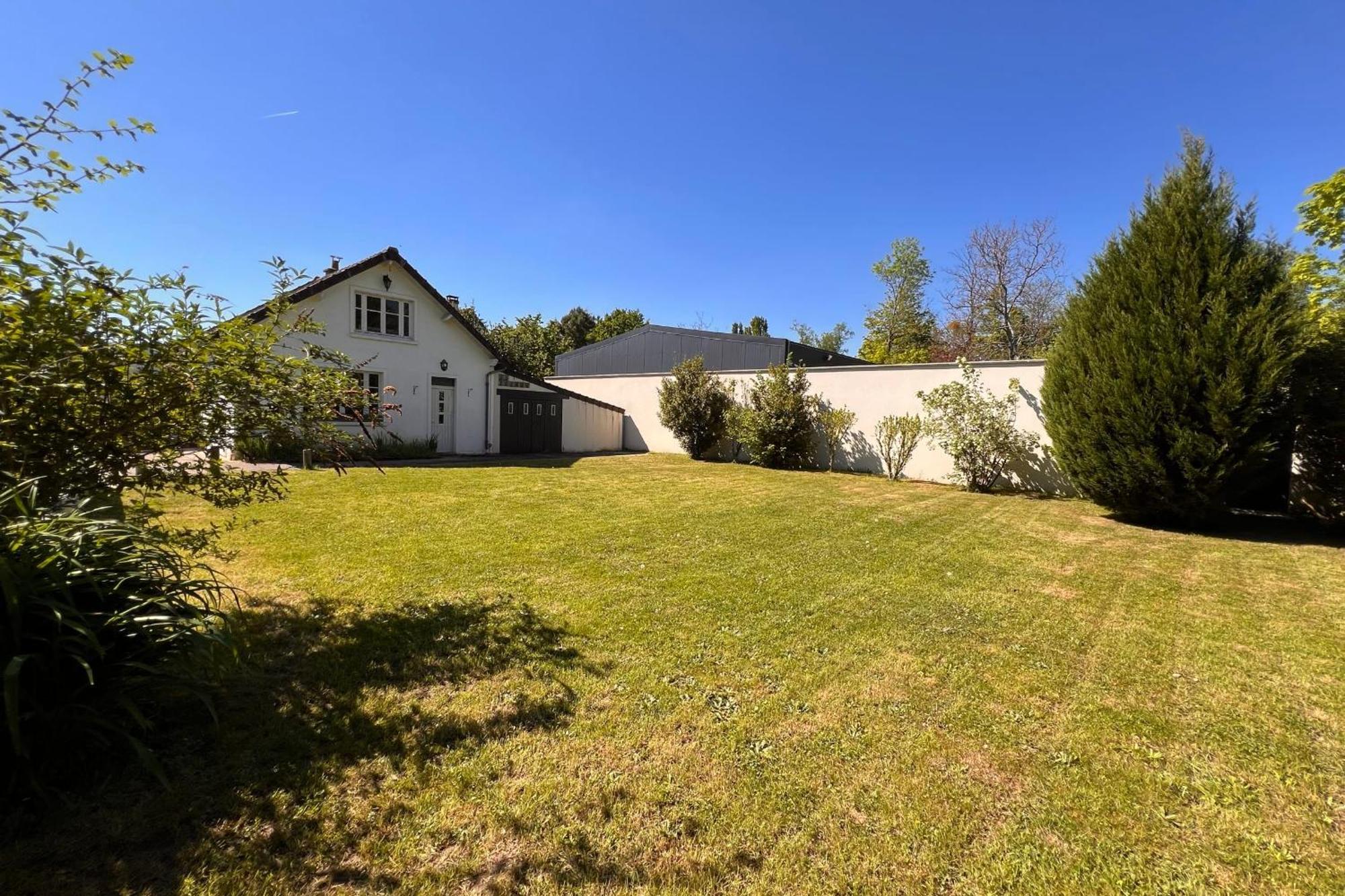 Les Sablons Villa La Houssaye-en-Brie Exterior photo