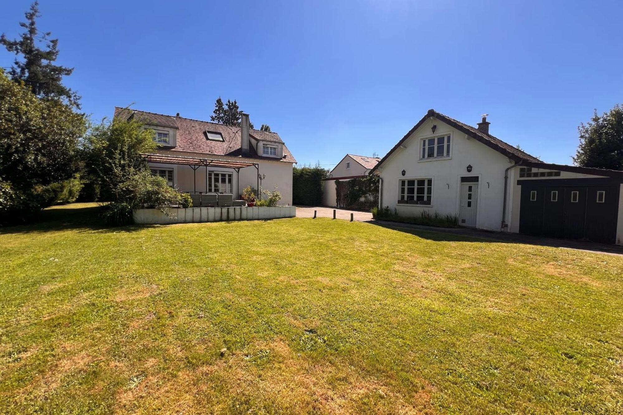 Les Sablons Villa La Houssaye-en-Brie Exterior photo